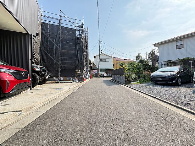 2026年9月完成予定。太陽光蓄電池設備付のオール電化住宅です。