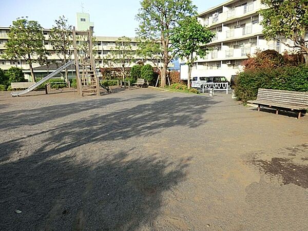 塚場公園まで約847m