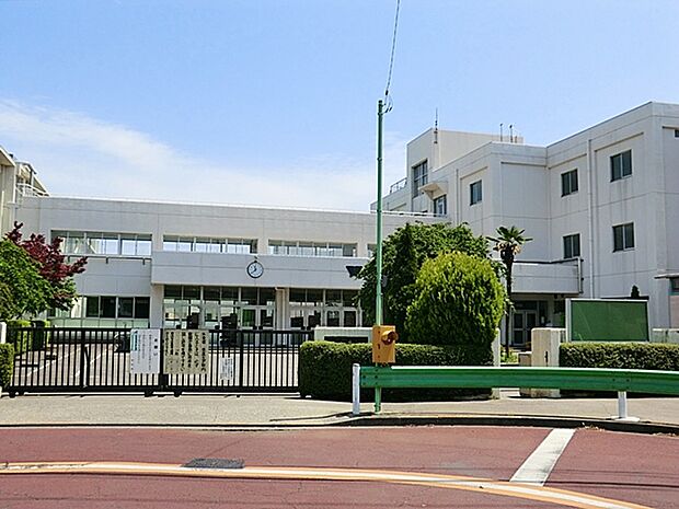 小金井市立第i一中学校 300m