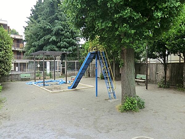 すみよし公園まで約397m