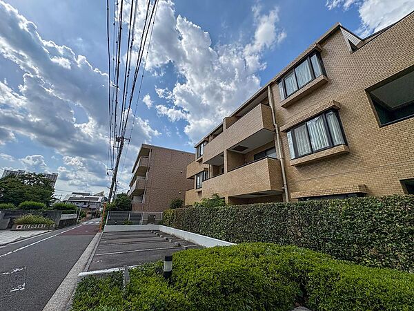現地外観写真（2026.8.9撮影）
