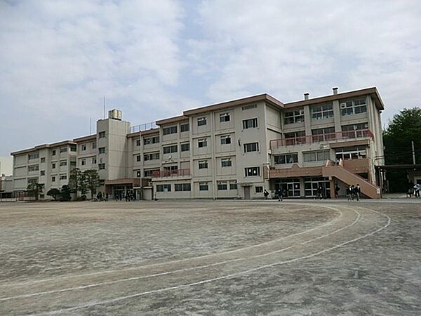 町田市立堺中学校まで約1238m