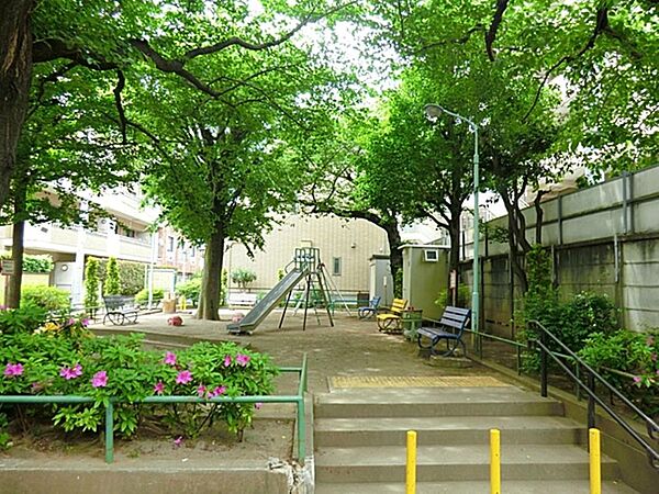 伊達児童遊園地まで約591m