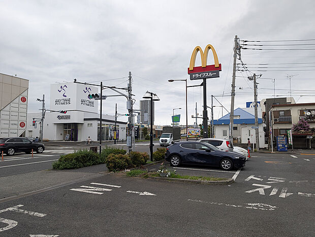 近くの主要道路