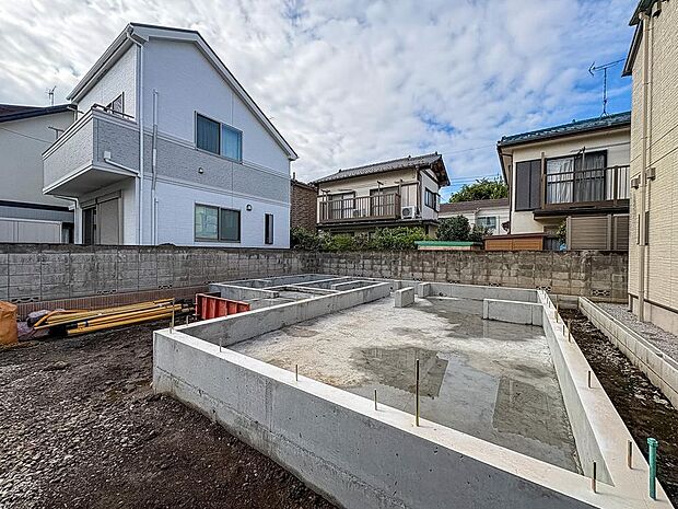 周辺環境と併せて現地のご案内も可能です。また、購入に際しての諸費用、住宅ローン(月々の返済例)など、資金計画のご相談も承っております。お気軽にお問い合わせください。