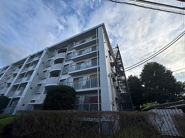 ご家庭によって優先順位やビジョンは様々です。予算内で希望を取り入れあなたらしい住宅を一緒に見つけていきましょう