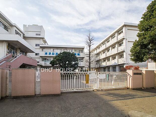 府中市立府中第八中学校 1800m