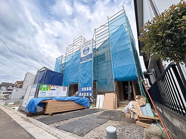 木造在来軸組工法で確かな家づくりを推進中。工事中の現地見学や周辺環境のご案内も随時承ります。
