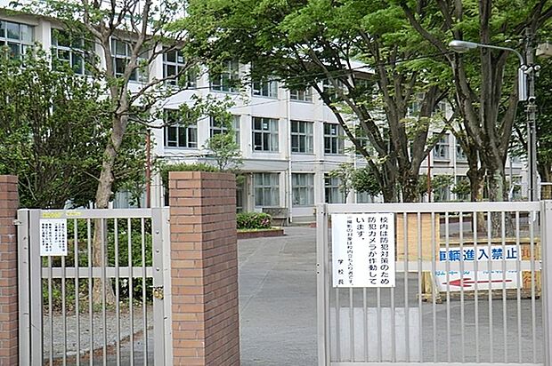 福生市立福生第一中学校まで約850m