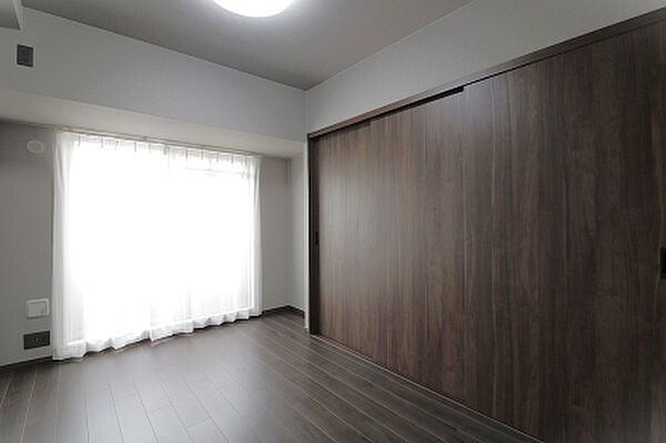 洋室を拡大表示