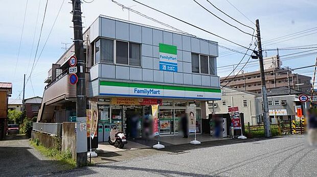 ファミリーマート/富水駅前店 徒歩6分。 430m