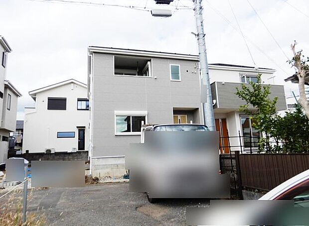 前面道路＆外観