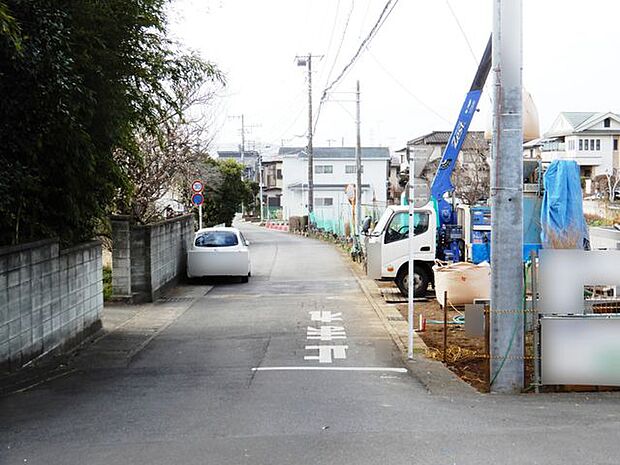 前面道路＆現地土地外観