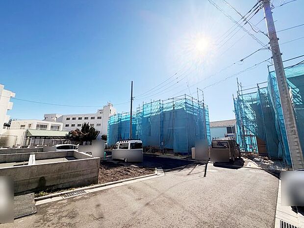 前面道路＆外観現地
