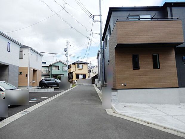 前面道路&外観
