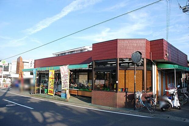 スーパーあらや 徒歩14分。 1110m