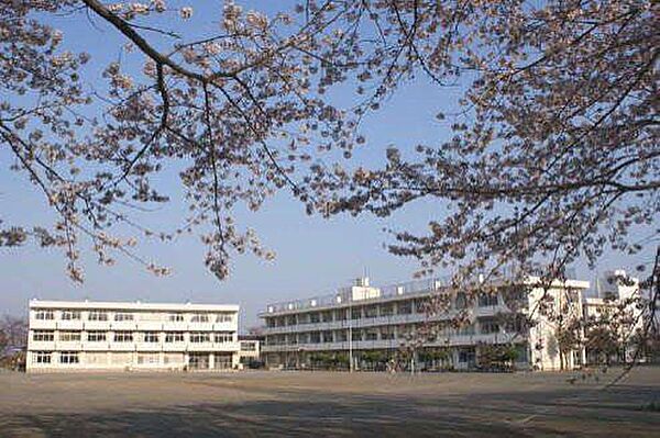 海老名市立上星小学校 徒歩8分。 580m