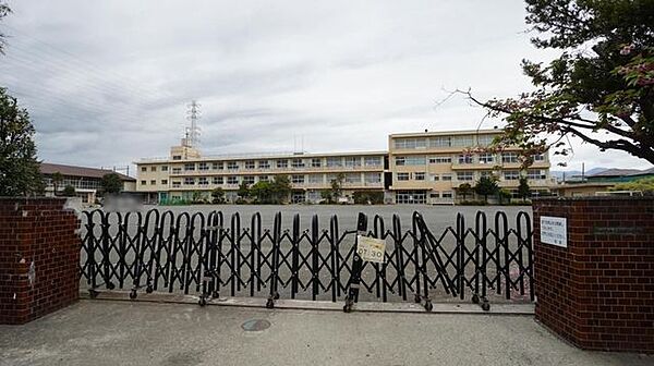 小田原市立桜井小学校 徒歩6分。 420m
