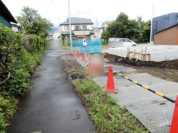 前面道路&外観