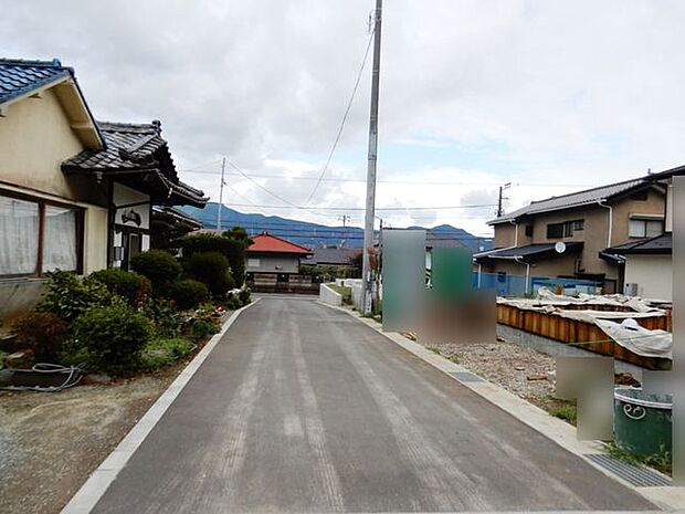 前面道路&外観