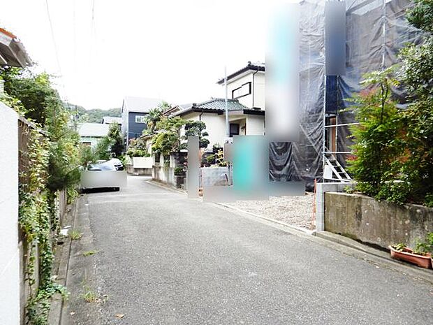 前面道路＆外観