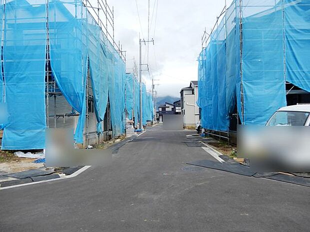 前面道路&外観