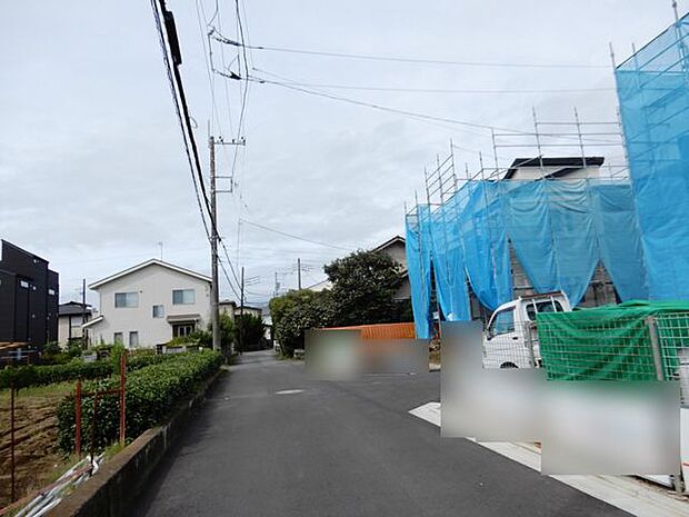 前面道路&外観