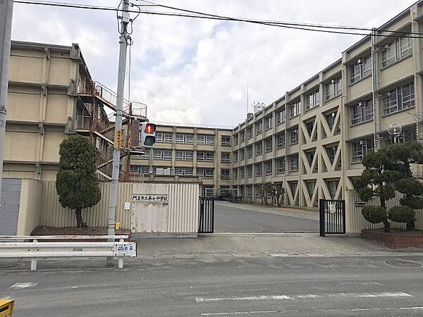 門真市立第七中学校