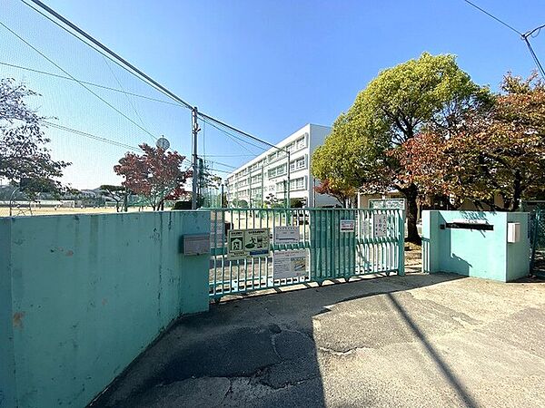 寝屋川市立第五中学校
