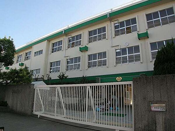 茨木市立東小学校