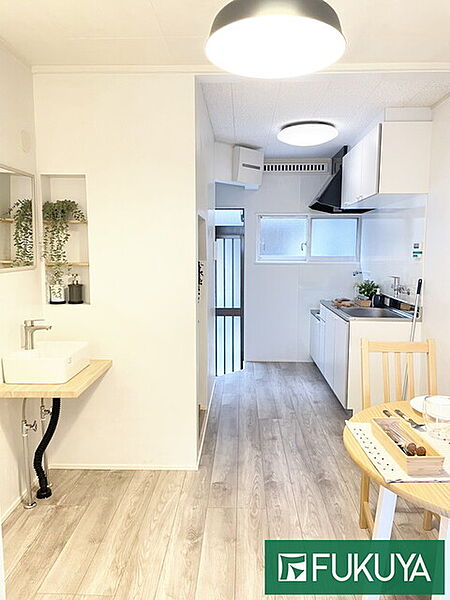 ※写真中の家具・調度品は売買対象に含まれません。
