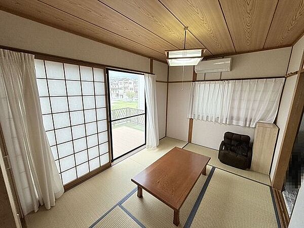 ※写真中の家具・調度品は売買対象に含まれません。