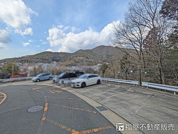 駐車場を拡大表示