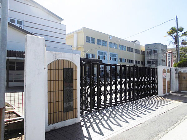 羽曳野市立西浦小学校