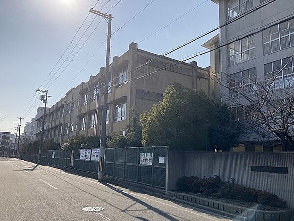 堺市立月州中学校