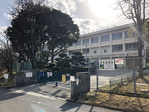 堺市立茶山台小学校