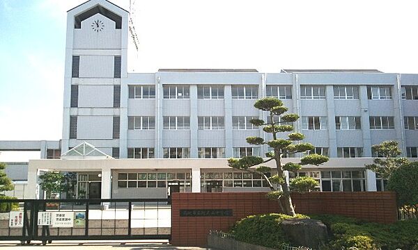 高槻市立阿武山中学校