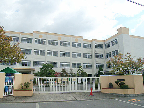 高槻市立丸橋小学校