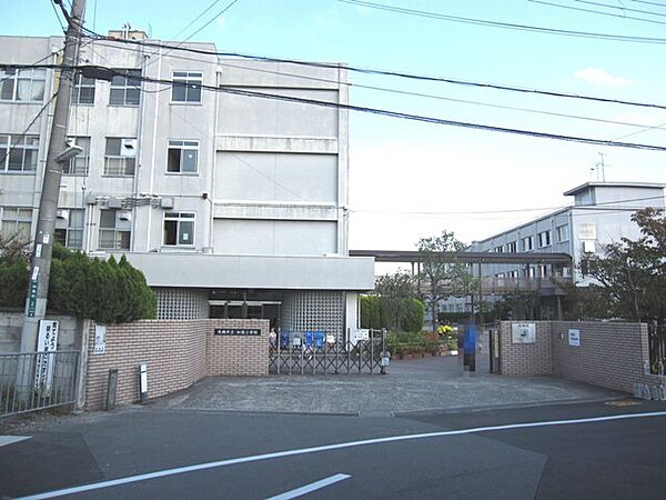 高槻市立如是小学校