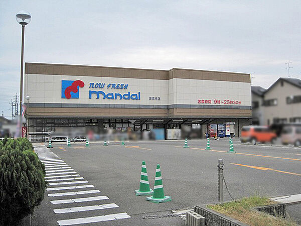 万代 田原本店