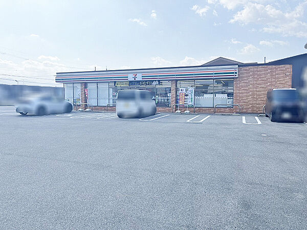 セブンイレブン橿原市新口町店