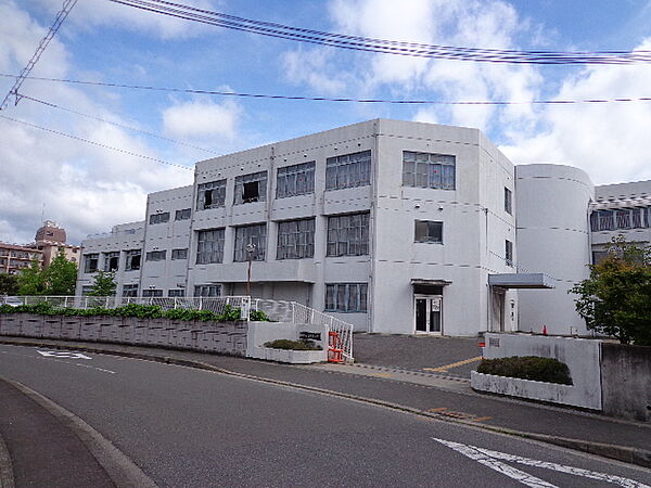 橿原市立畝傍南小学校