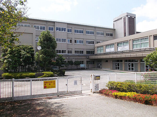 宝塚市立宝塚中学校