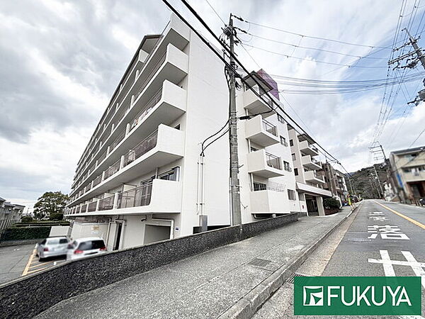 全75戸の大規模マンション！