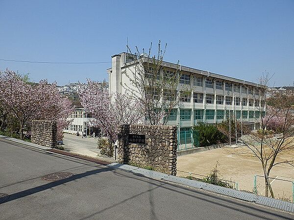 西宮市立塩瀬中学校