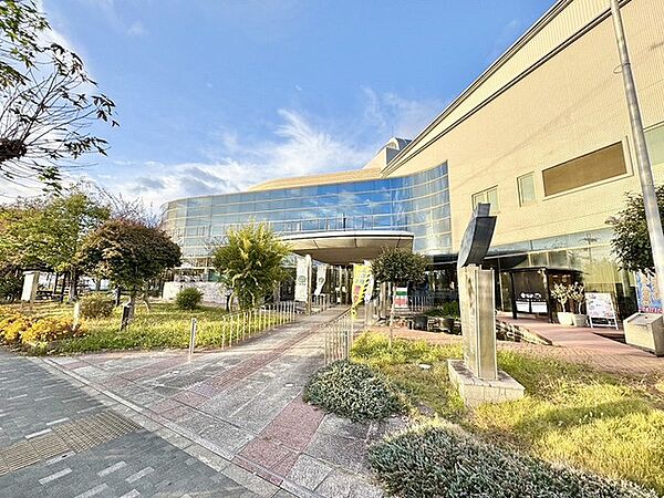 久御山町立図書館