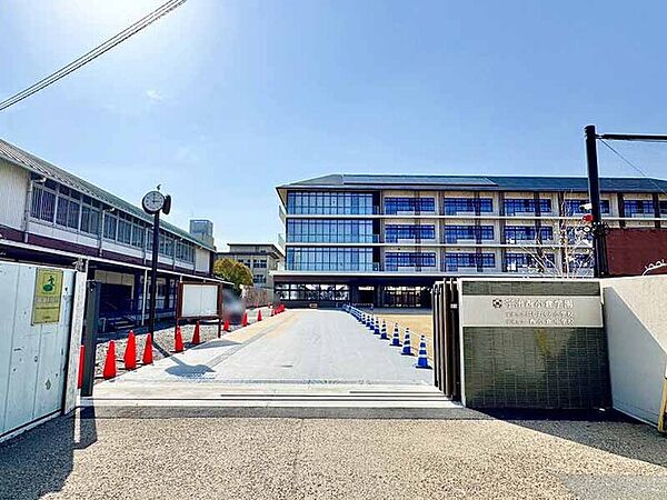 宇治市立西小倉中学校