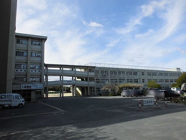 宇治市立西宇治中学校