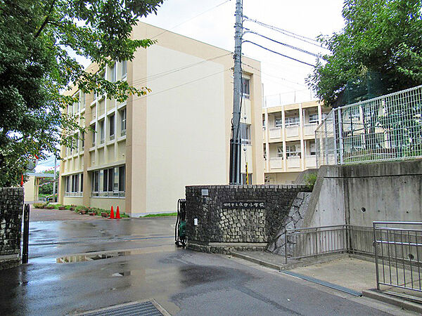 城陽市立久世小学校