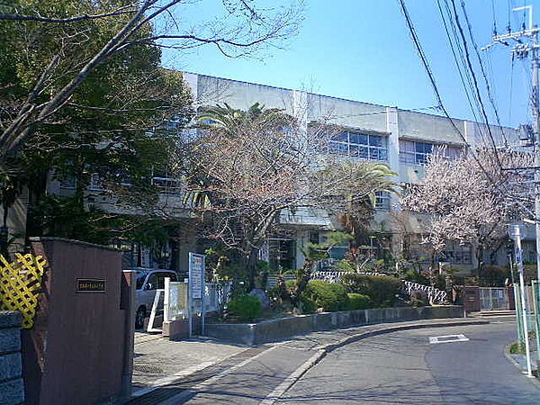 大阪狭山市立西小学校